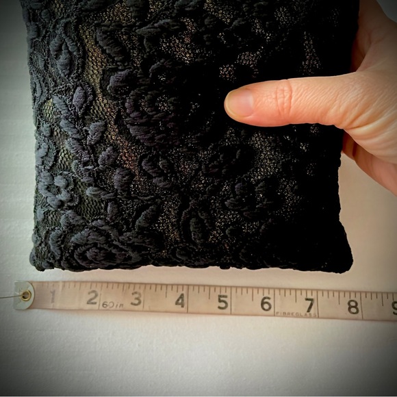 Decorative mini pillow. Gothic style. 8x8 inches. Black lace on sparkly layout - Picture 3 of 3